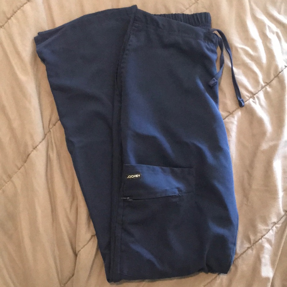 Like new navy scrub pants
